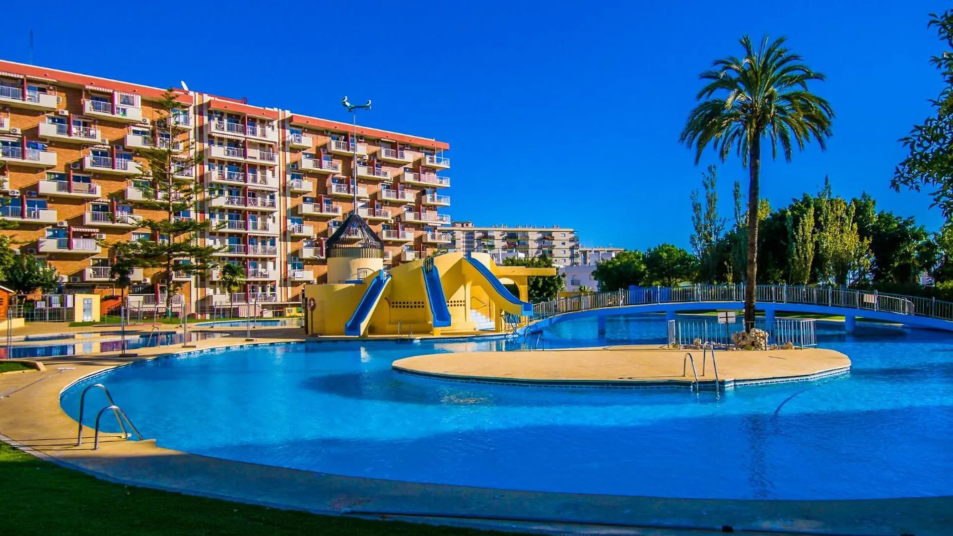 237 Estudio En Minerva Apartamentos - Piscina Y Playa- Excelente Ubicacion Málaga 0*,